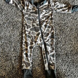 BURLEBO  Camo Kids Footie